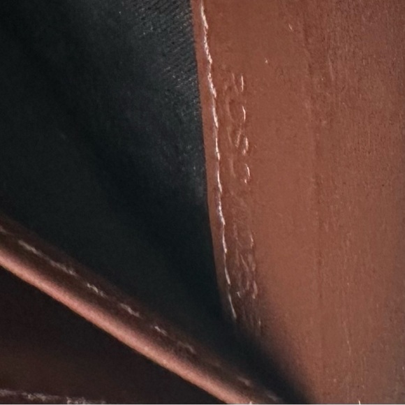 Burberry Elmore Leather Zip Around Wallet - Picture 5 of 11